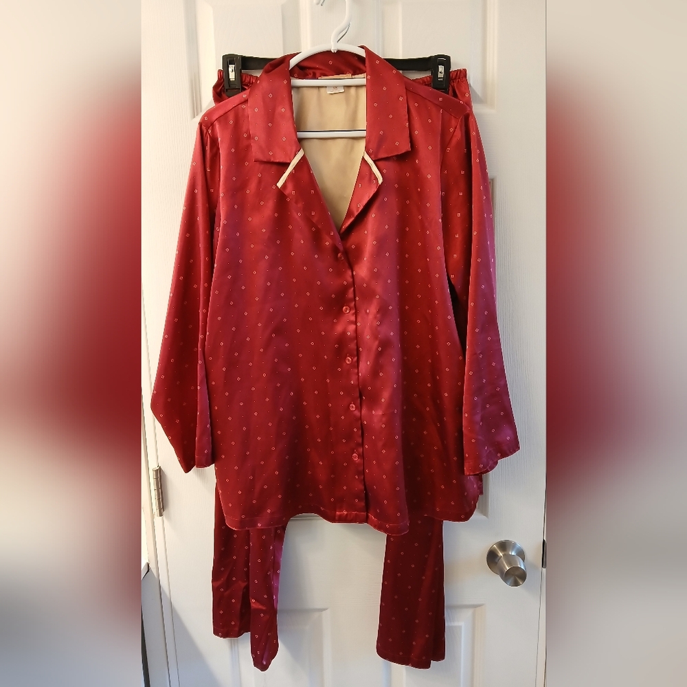 SENSARA Satin-Feel Burgundy Pajama Set – Size 1X – Luxe Lounge Vibes
